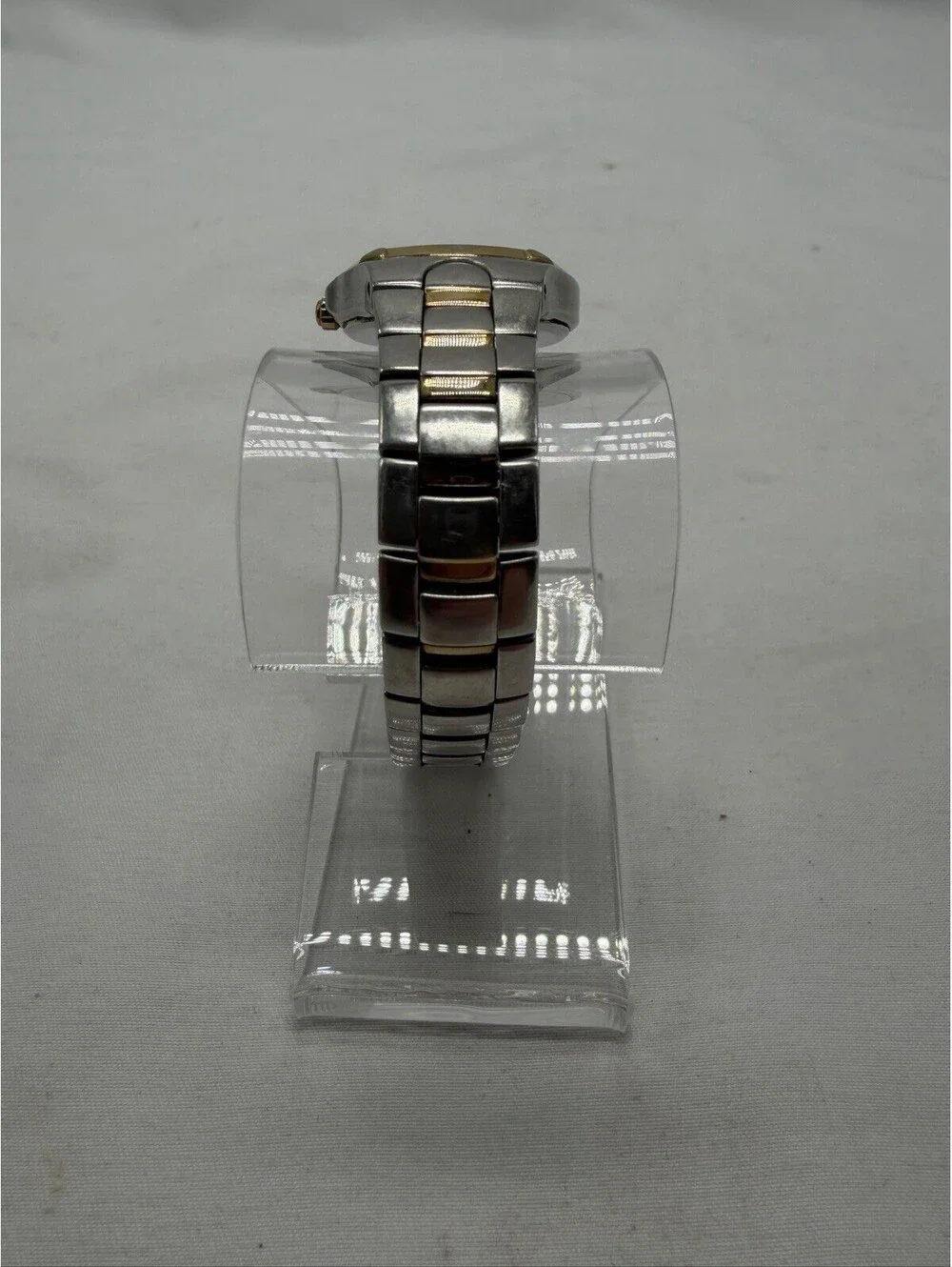 Citizen Eco-Drive Watch Women 25mm Silver Gold Tone E000-K17578 Day Date